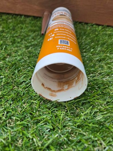 Dark oak silicone filler