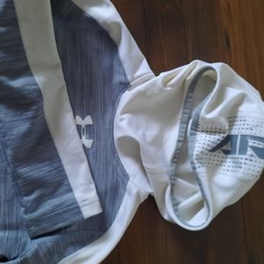 Under Armour hoodie girls size 7-8 years