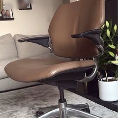 Humanscale Freedom Executive-officeErgon Chair