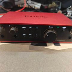 Focusrite Scarlett 2i2 4th Gen USB Audio Interface