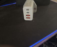 2type c and two usb fast charging plug