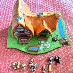 Vintage 1995 Polly Pocket Snow White Playset
