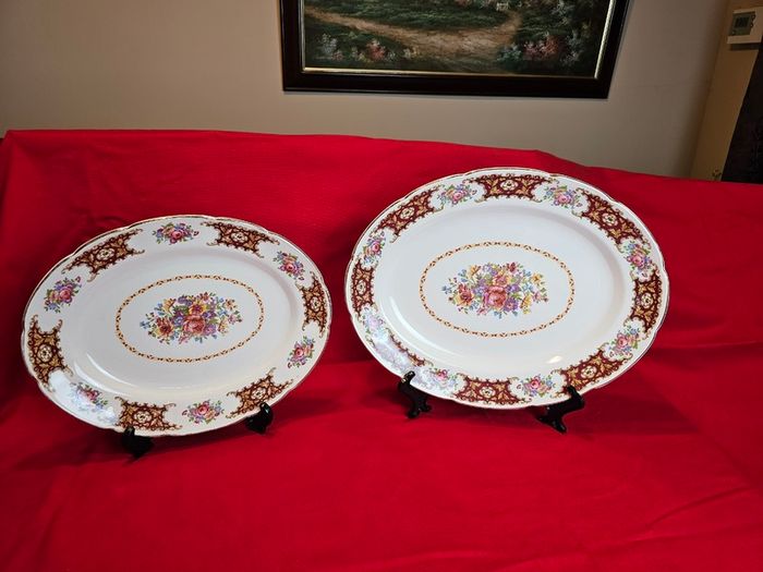 Medium Arklow platter , Larne / Pattern 2384