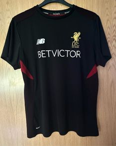 Liverpool 2017 New Balance Training top 2 size XL 125 Anniversary