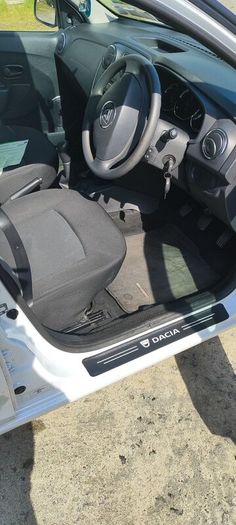 Dacia Sandero 2015 year  come for inspection