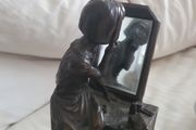 Figurines