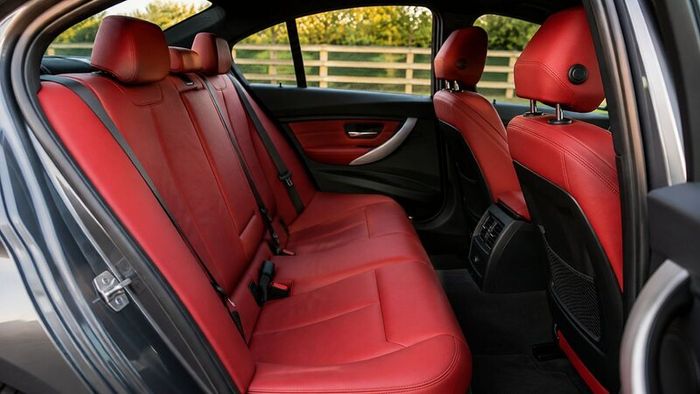 BMW 330e M Sport Plug-in Hybrid  2016