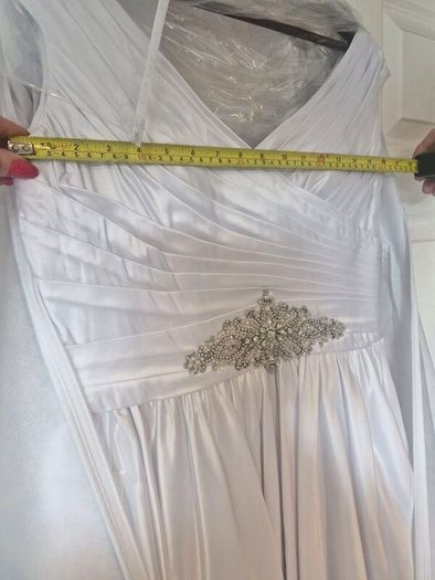 Allure 9155 White Wedding Dress size 12/14