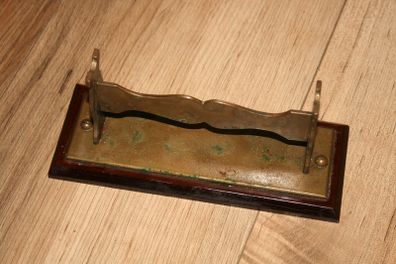 Bakelite and Brass Stand ?