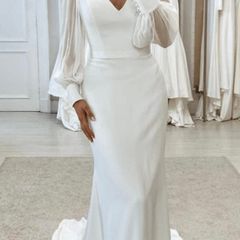 Elegant Long Sleeves Trumpet / Mermaid V-Neck Wedding Dress