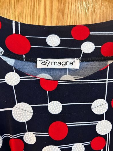 Magna 2 pocket tunic size 28/30