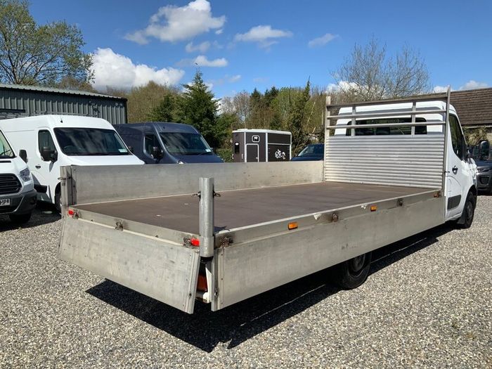 Renault Master Dropside 2020 ( 1 Year Warranty ) .