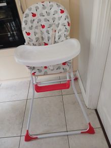 childs high chair