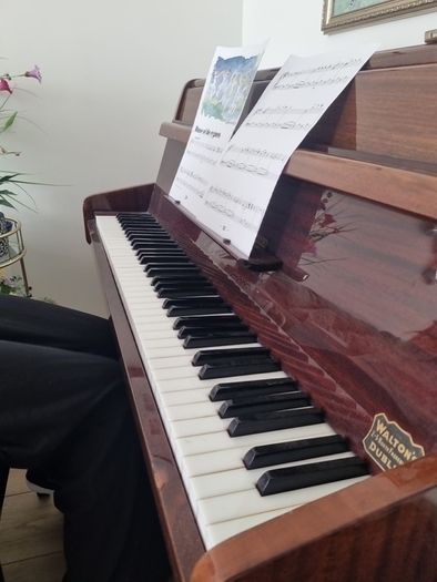 BELL Compact Upright Piano