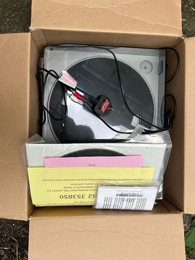 Ion USB turntable like new