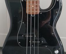 Fender Precision
