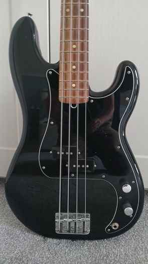 Fender Precision
