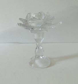 Glass Lotus Flower Pedestal Tealight