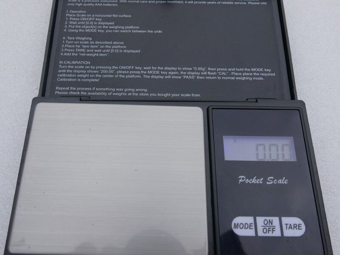 Digital Pocket Scale in BLACK - 500g Electronics Precision Scale with Tare Function and LCD Display - Extreme Accuracy Weighing Scale for Coins, Jewellery, Gold