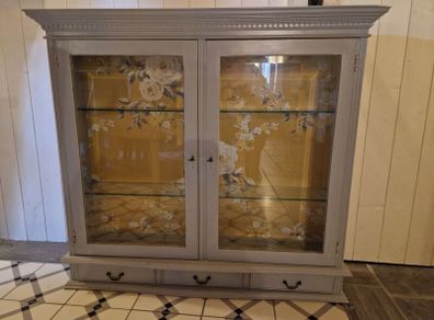 wall mounted cabinet with glass shelves, excellent condition. 95cm wide, 81cm high and 19.5cm deep