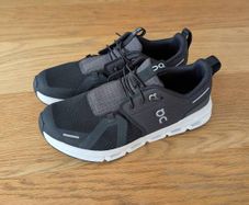 ON Cloud 5 Sky Trainers - Junior (UK4.5)