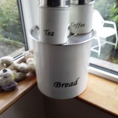 Bread container