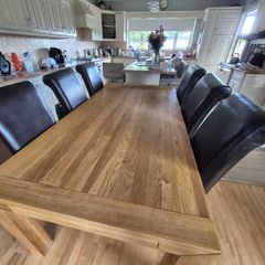 Kitchen dining table