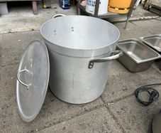 catering pot