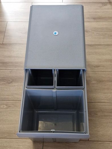 Pull-Out Cargo Waste Bin - NEW