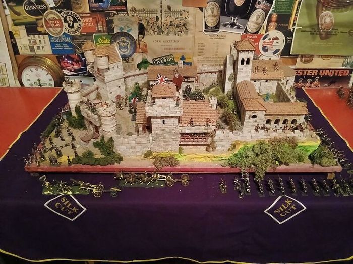 Fort and Soldiers