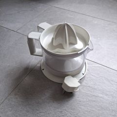 Vintage juicer