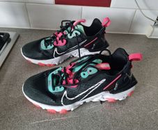 Nike react runners