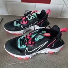 Nike react runners