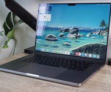 MacBook Pro 16" 2021 M1 Pro | 16GB | 512GB