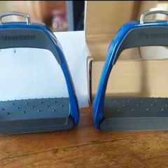 Stirrups - Winderen Saphire - Brand New
