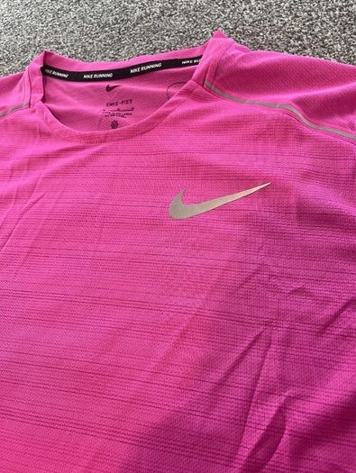 Nike miller 1.0 pink size small