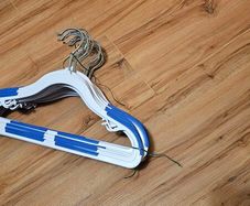 18 child hangers