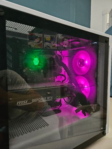 Gaming PC - RTX 2080 / i7-9700K - Fresh Windows 11 Install - Excellent Condition