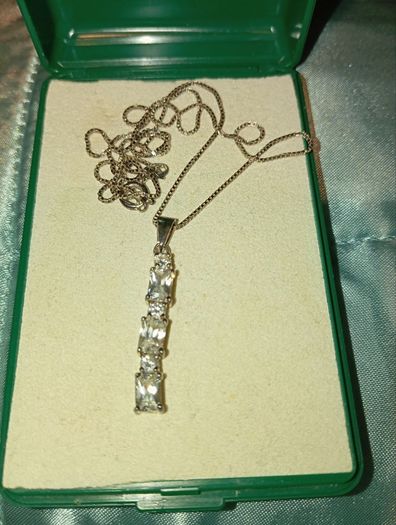 silver necklace with pendant