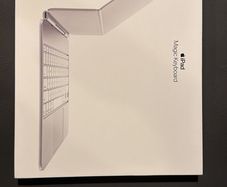 iPad Pro 13-inch M4 (2024 MAGIC KEYBOARD) British English WHITE Brand New Sealed 1 Year Warranty