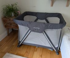 nuna travel cot