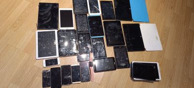 job lot of tablets and phones(30units) leixlip area