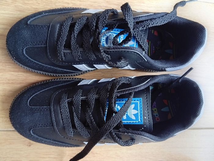 Adidas Samba junior size 32