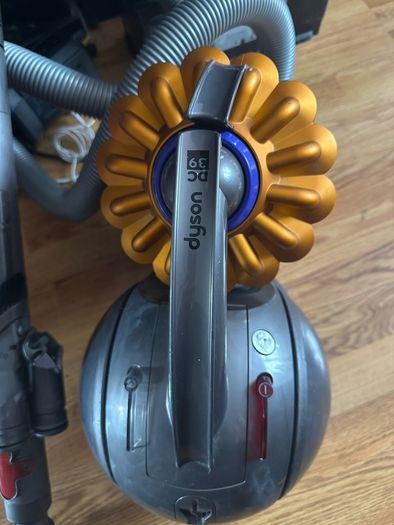 Dyson DC39 Animal Cylinder Vacuum Cleaner