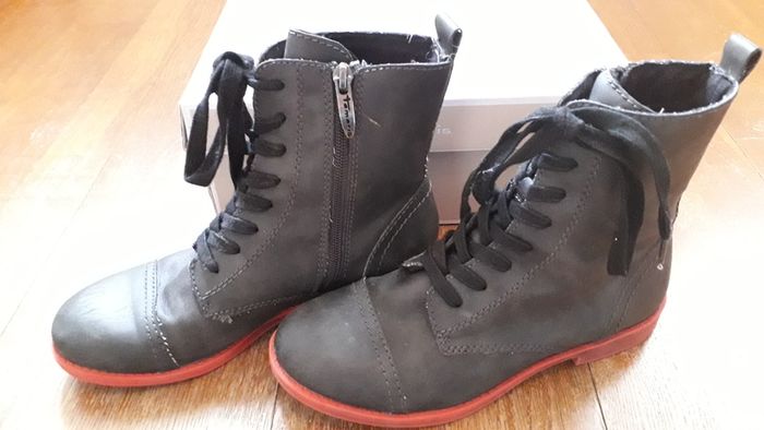 Ankle boots