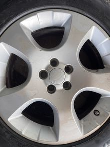 Land Rover wheels