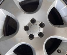 Land Rover wheels