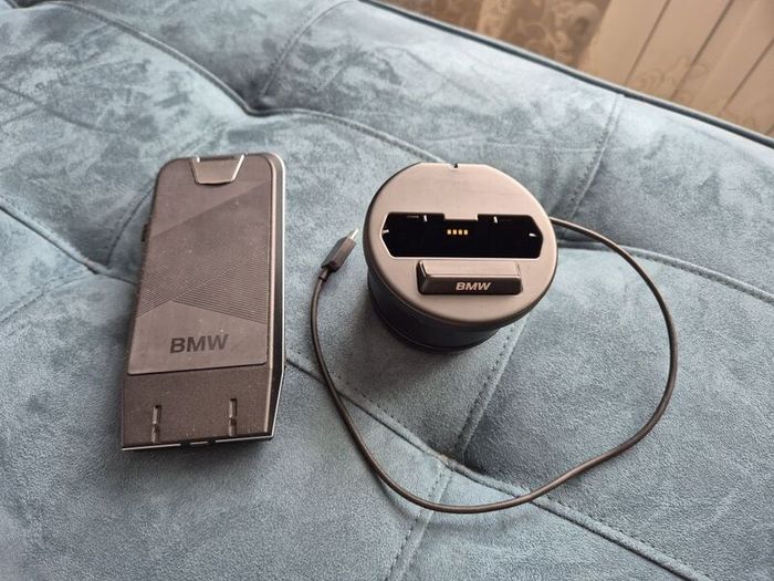 Bmw Universal Wireless Charging Station