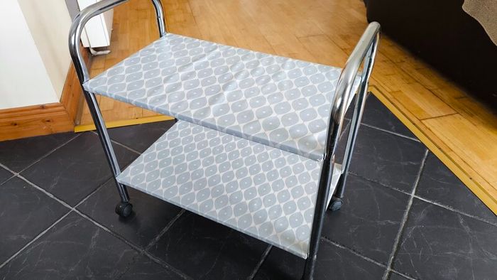 Cart for storing and transporting things at home