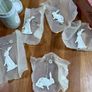 Maileg metal hand painted set of 5 rabbits in gift box . Image 8
